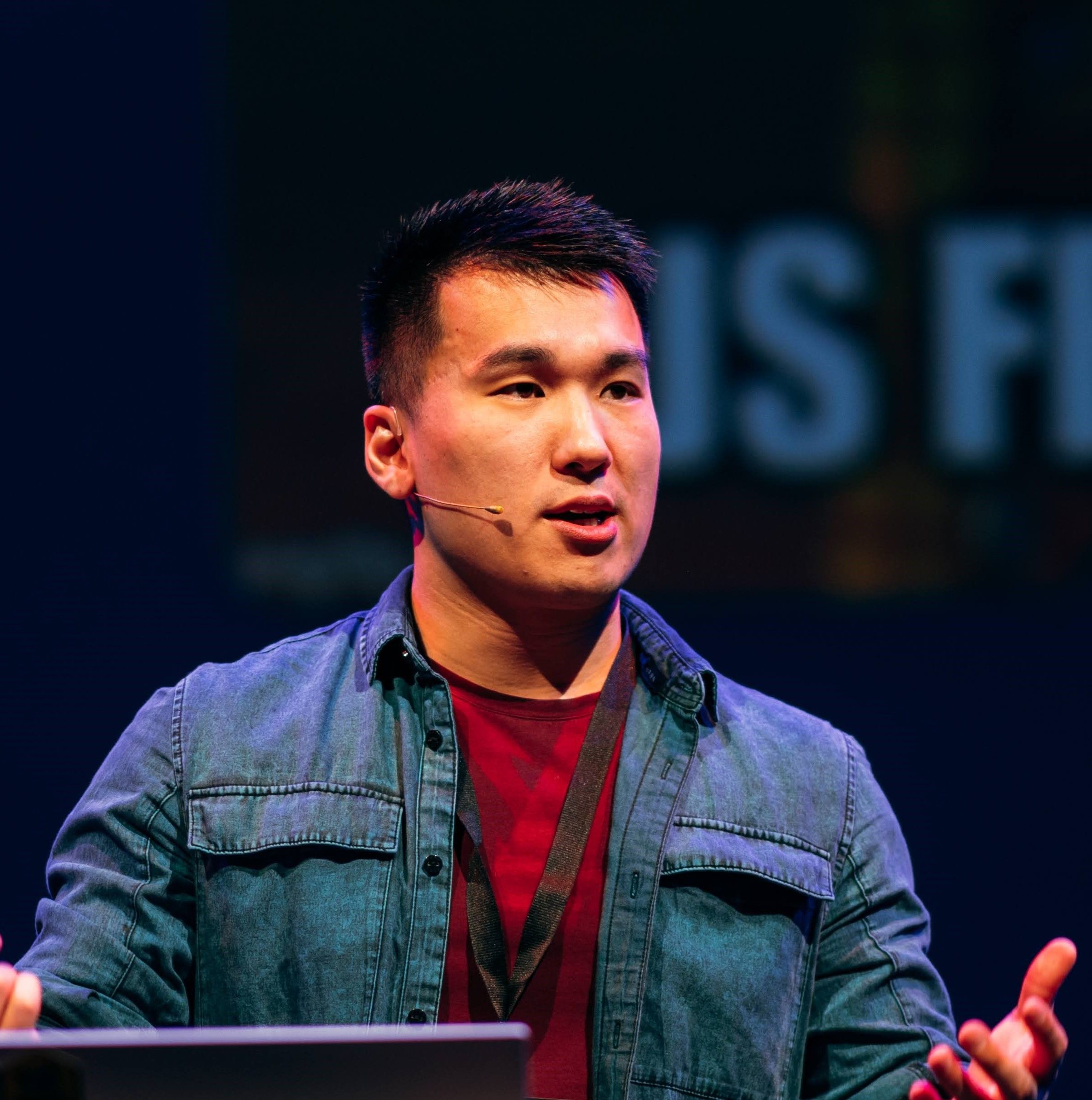 Photo of Julien Huang